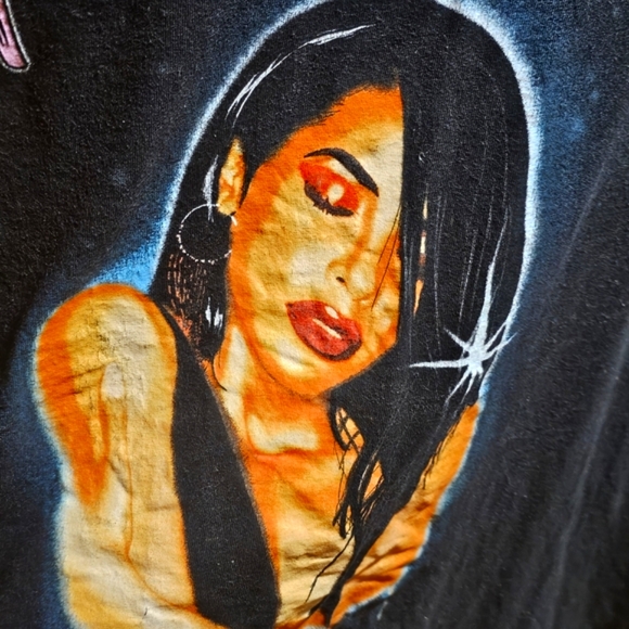 Aaliyah Graphic Black Tee - Short Sleeve - Picture 3 of 4